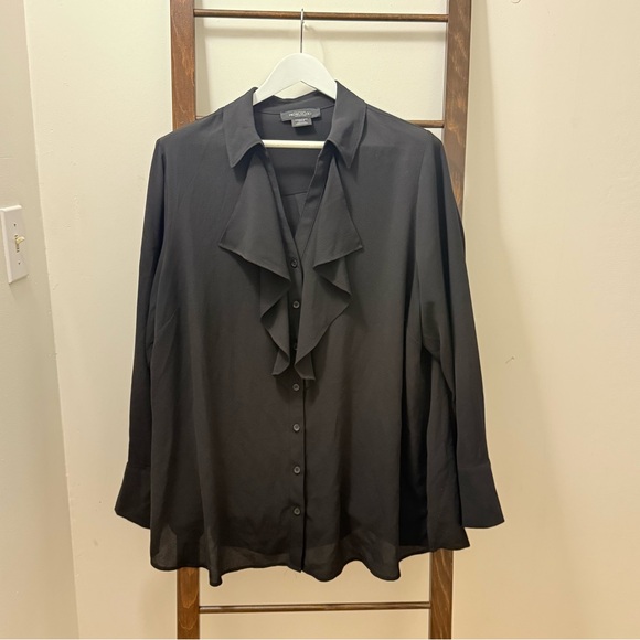 Black blouse with flounce bust - Picture 1 of 6